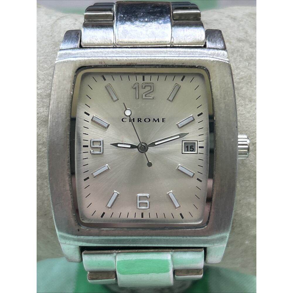 Chrome Silver Tone Men’s Quartz Watch